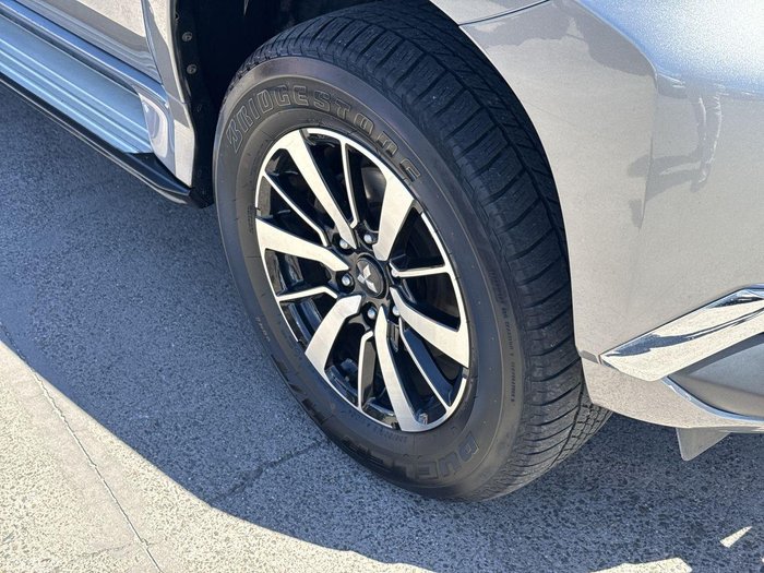 2016 Mitsubishi Pajero Sport GLS