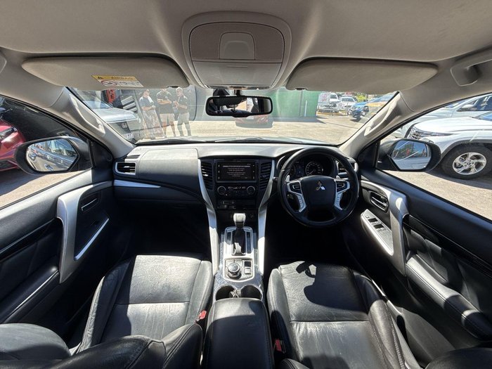 2016 Mitsubishi Pajero Sport GLS