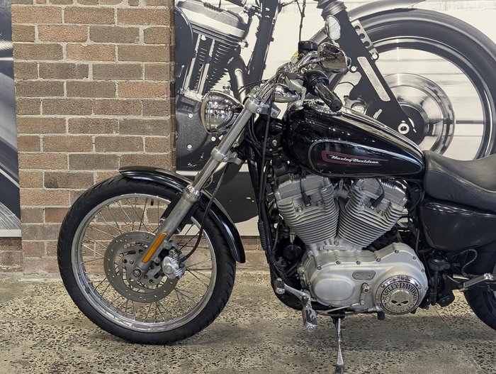 2008 Harley-Davidson Sportster 883 Custom (XL883C) Sportster Black