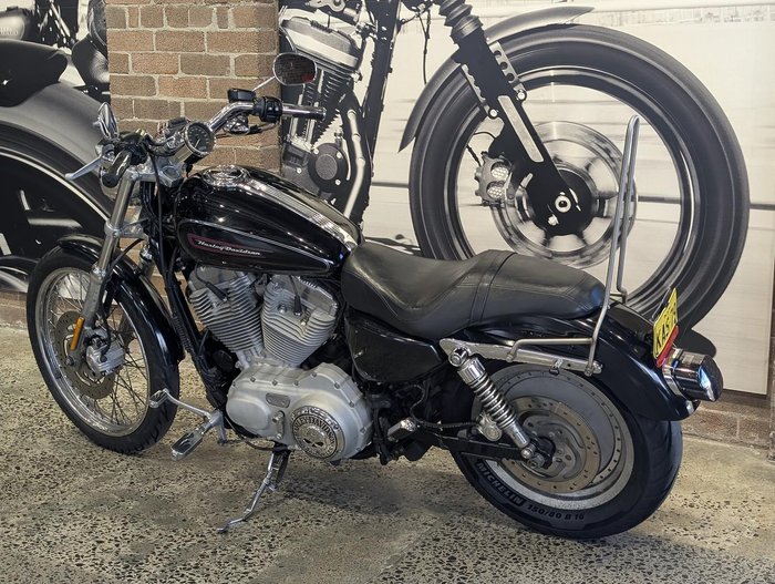 2008 Harley-Davidson Sportster 883 Custom (XL883C) Sportster Black