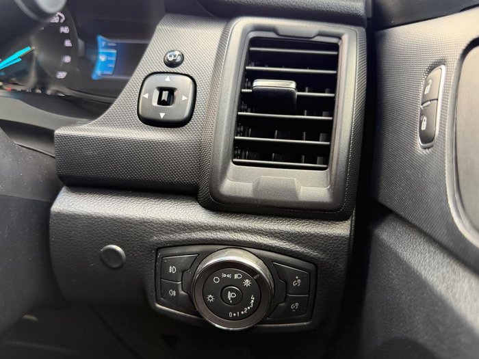 2018 Ford Everest Ambiente