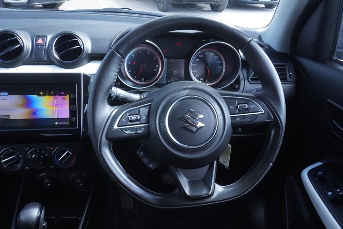 2018 Suzuki Swift GL Navigator