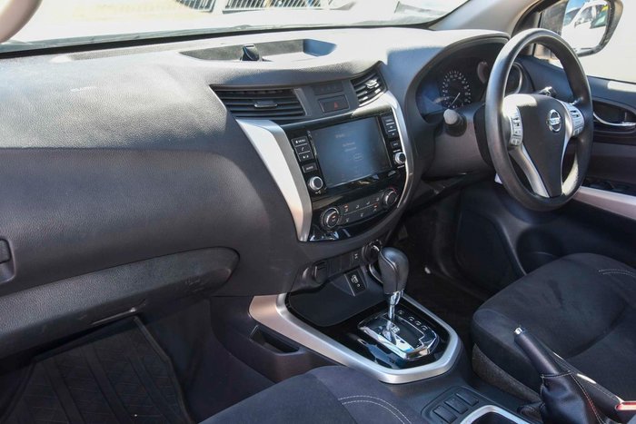 2019 Nissan Navara SL