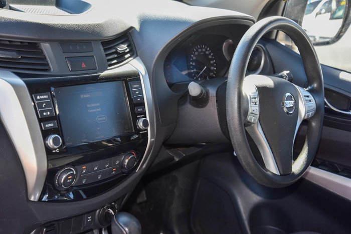 2019 Nissan Navara SL