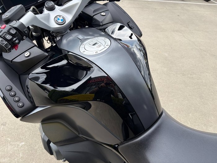 2023 BMW Motorrad R 1250 RT Black
