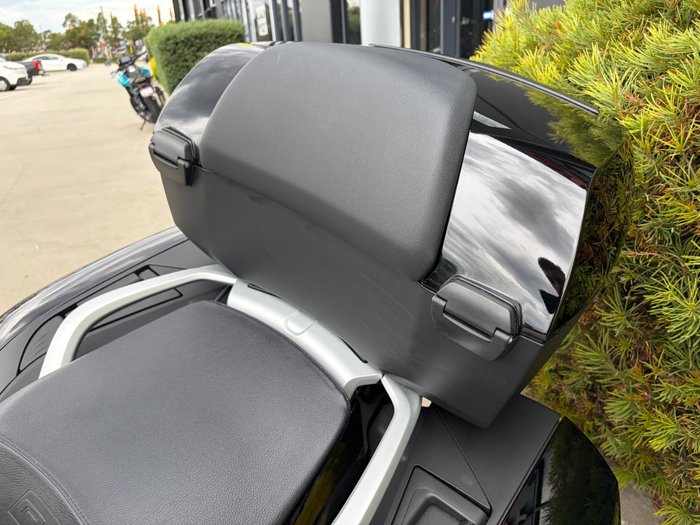 2023 BMW Motorrad R 1250 RT Black