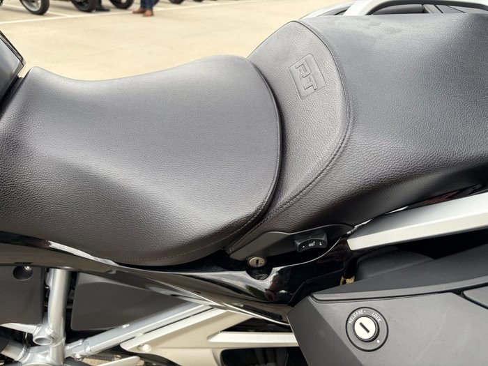 2023 BMW Motorrad R 1250 RT Black