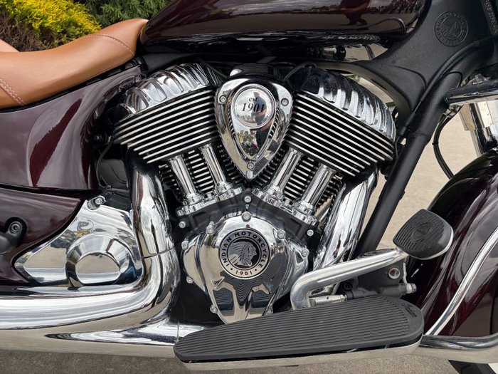 2021 Indian CHIEF VINTAGE CRIMSON METALLIC TOURER Maroon