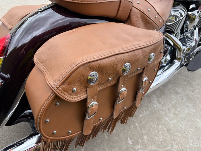 2021 Indian CHIEF VINTAGE CRIMSON METALLIC TOURER Maroon