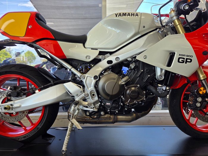2025 Yamaha XSR900GP (MTM890ASP)