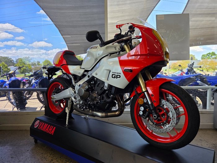 2025 Yamaha XSR900GP (MTM890ASP)