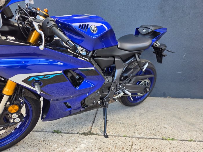 2025 Yamaha YZF-R7LA