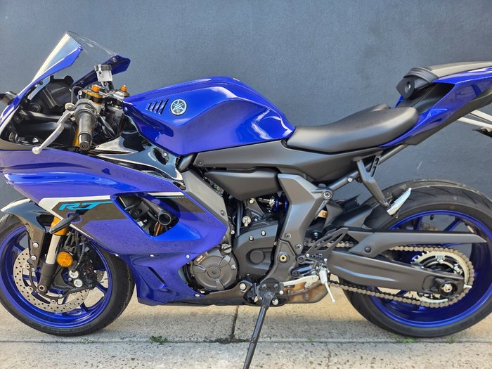 2025 Yamaha YZF-R7LA