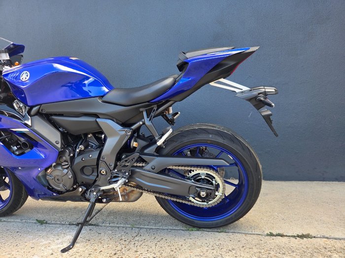 2025 Yamaha YZF-R7LA