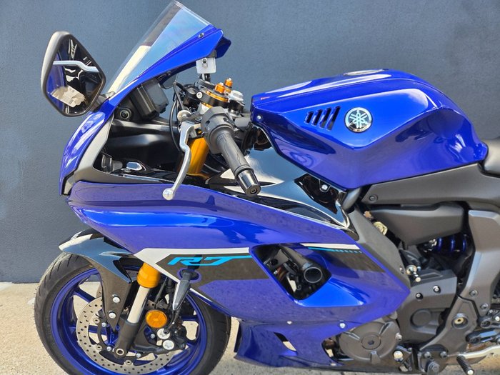 2025 Yamaha YZF-R7LA