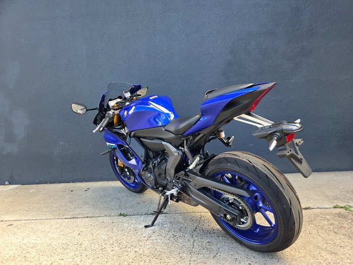 2025 Yamaha YZF-R7LA