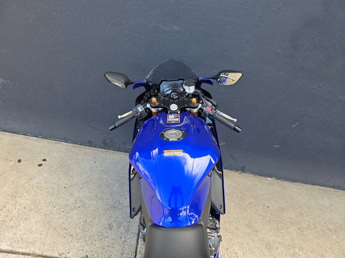 2025 Yamaha YZF-R7LA