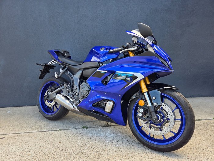 2025 Yamaha YZF-R7LA