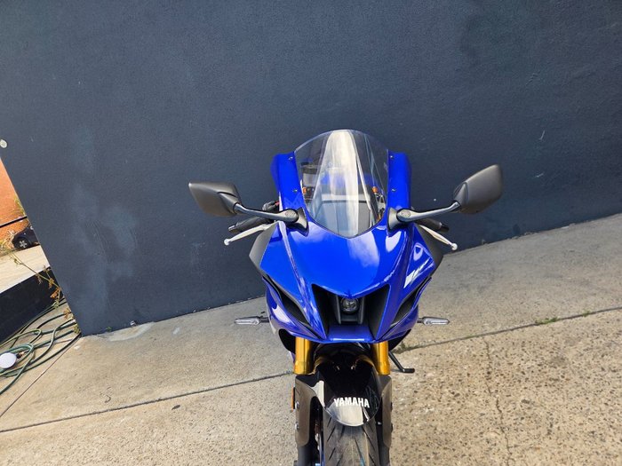 2025 Yamaha YZF-R7LA