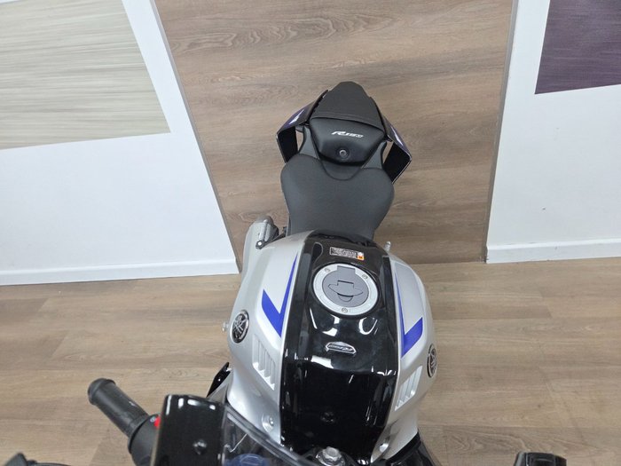 2024 Yamaha YZF-R15M