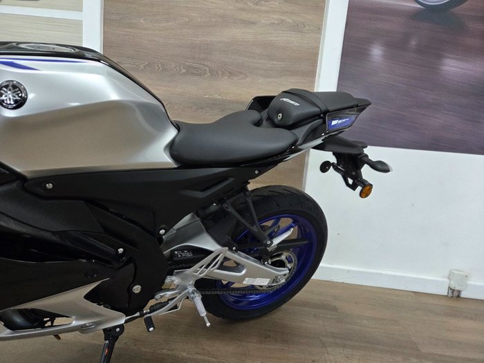 2024 Yamaha YZF-R15M