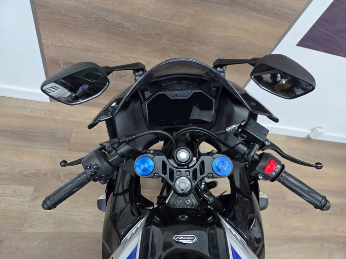 2024 Yamaha YZF-R15M