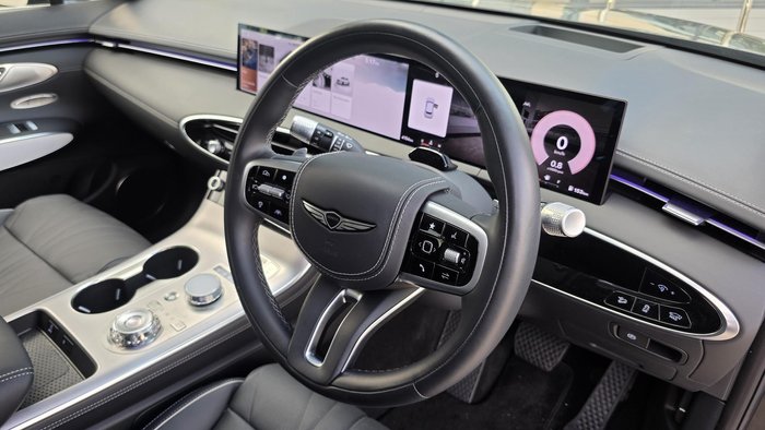 2025 Genesis GV70 2.5T SIGNATURE