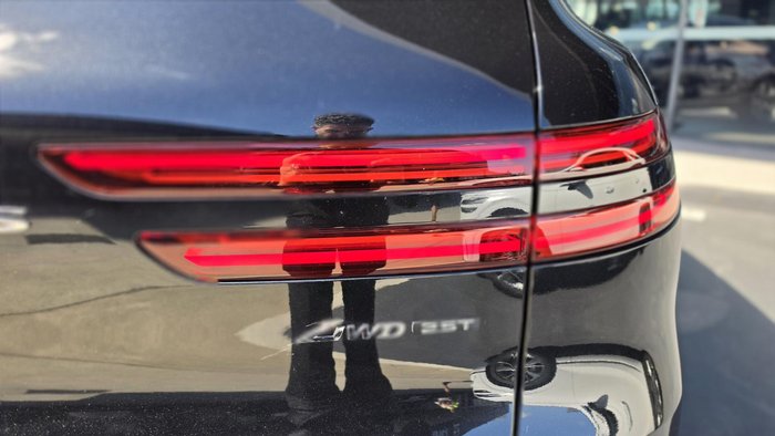 2025 Genesis GV70 2.5T SIGNATURE