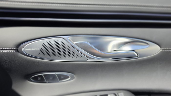 2025 Genesis GV70 2.5T SIGNATURE