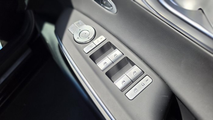 2025 Genesis GV70 2.5T SIGNATURE