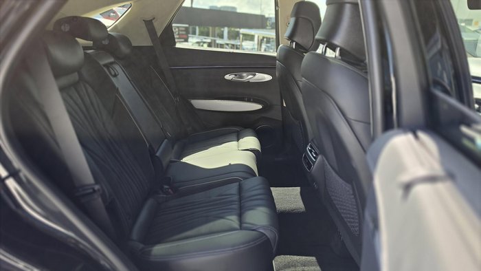 2025 Genesis GV70 2.5T SIGNATURE