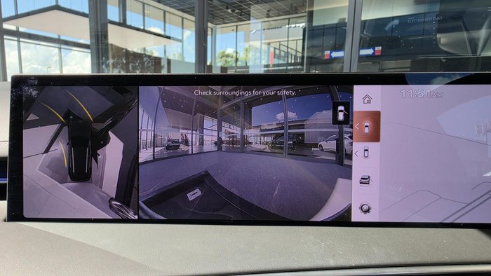 2025 Genesis GV70 2.5T SIGNATURE