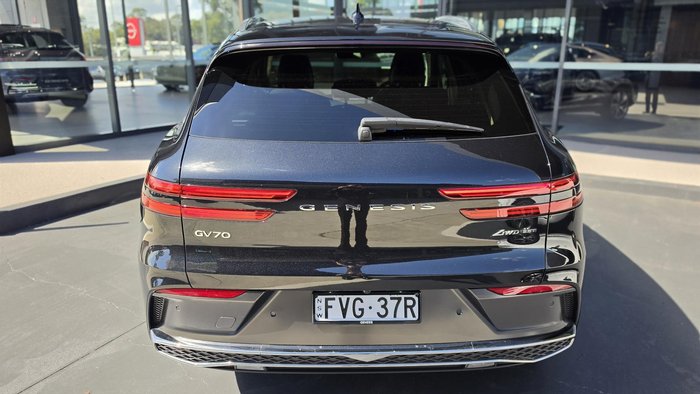 2025 Genesis GV70 2.5T SIGNATURE