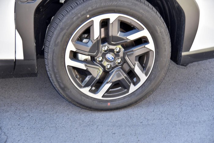 2025 Subaru Forester Touring S6 MY26 AWD Crystal White