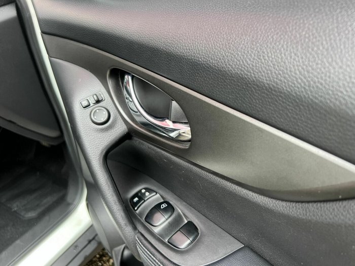 2014 Nissan X-TRAIL ST