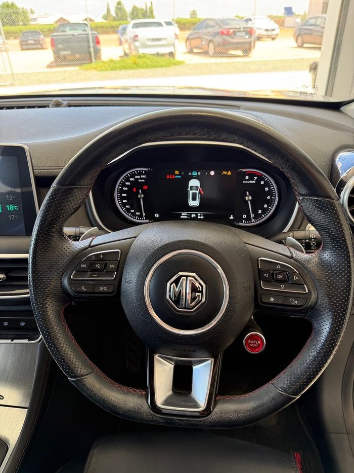 2021 MG HS Excite X