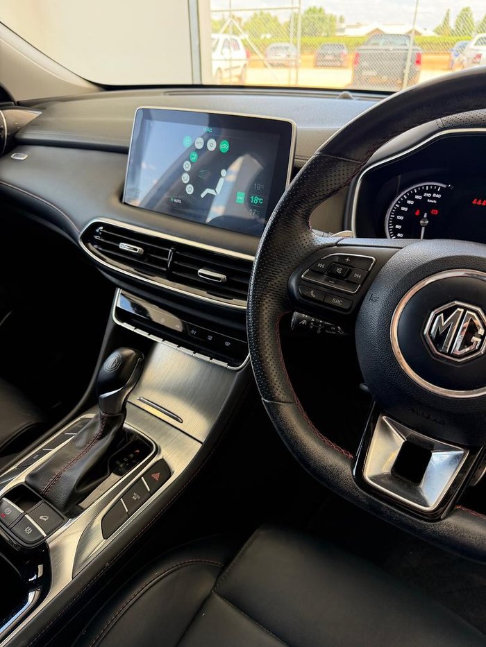 2021 MG HS Excite X
