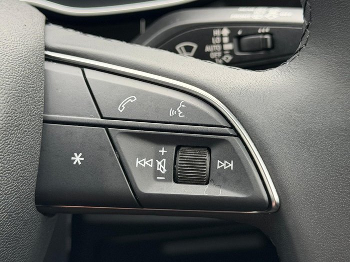 2024 Audi Q3 35 TFSI S line