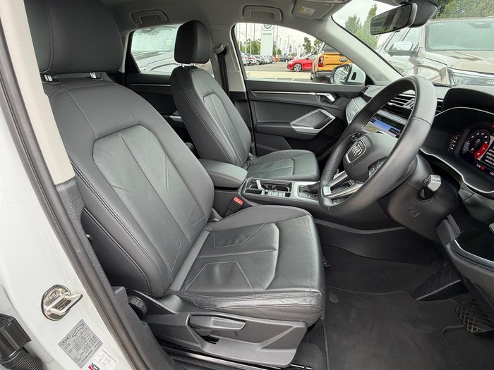 2024 Audi Q3 35 TFSI S line