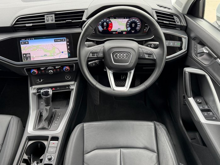 2024 Audi Q3 35 TFSI S line