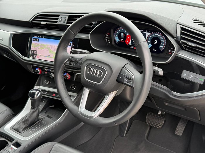 2024 Audi Q3 35 TFSI S line