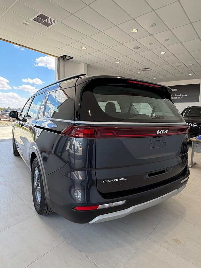 2022 Kia Carnival S