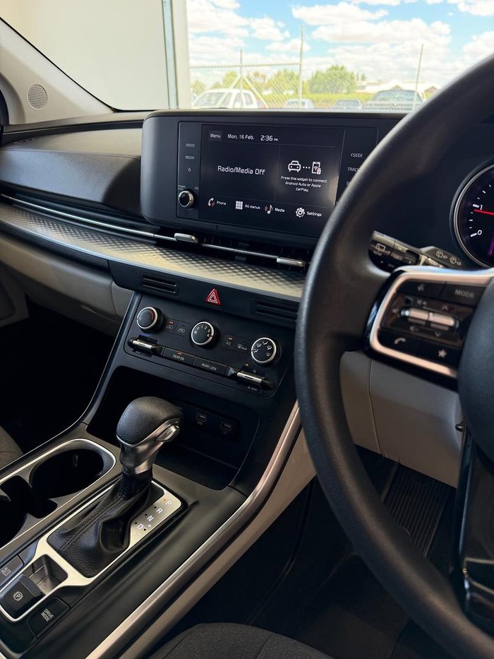 2022 Kia Carnival S