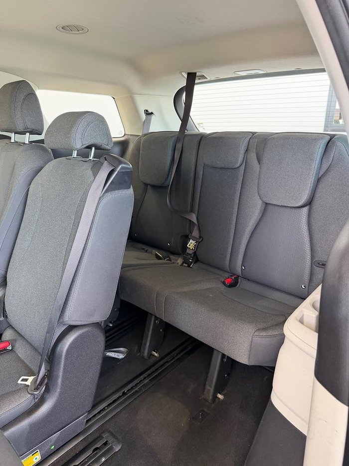 2022 Kia Carnival S