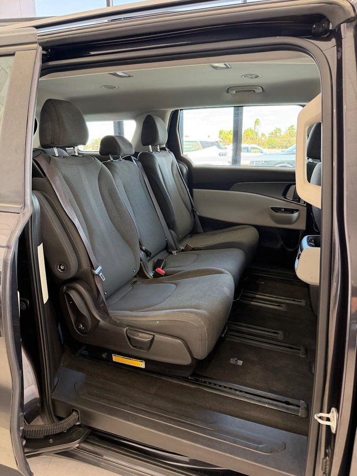 2022 Kia Carnival S