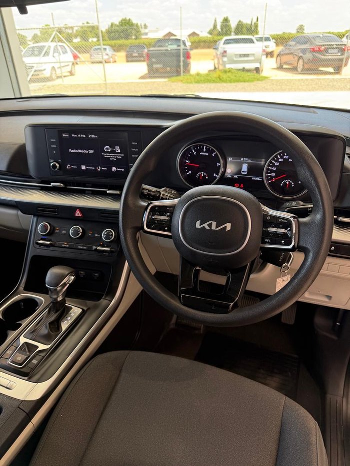 2022 Kia Carnival S