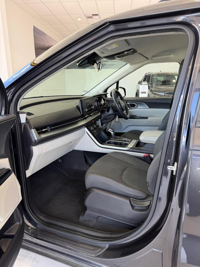 2022 Kia Carnival S