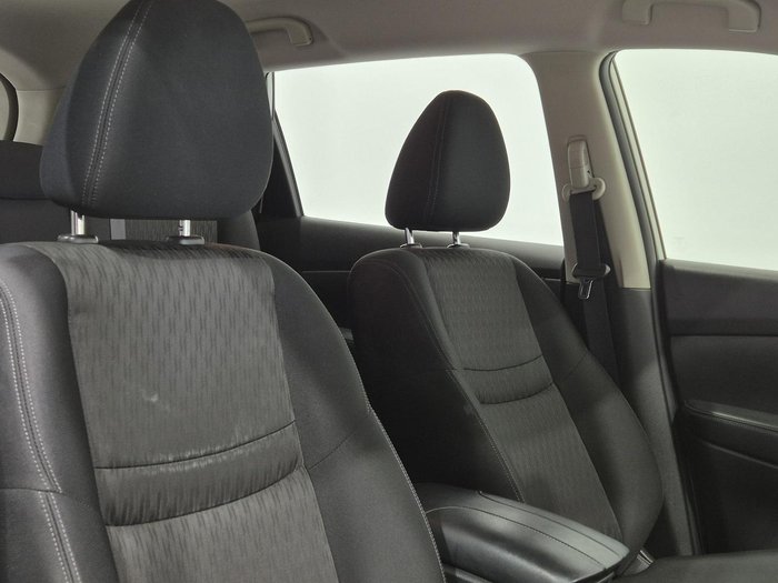 2019 Nissan X-TRAIL ST
