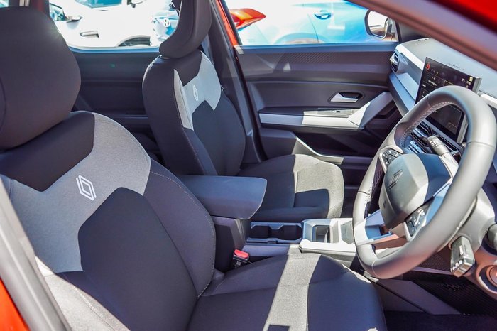 2025 Renault Duster Evolution