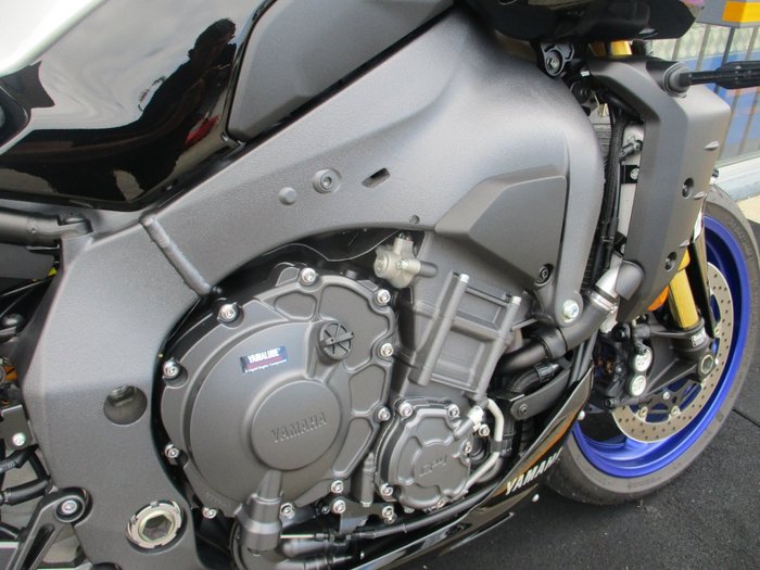 2025 Yamaha MT-10SP BLACK/SILVER